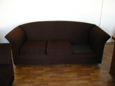 Претапициран диван с жакардова дамаска (материали на клиента)